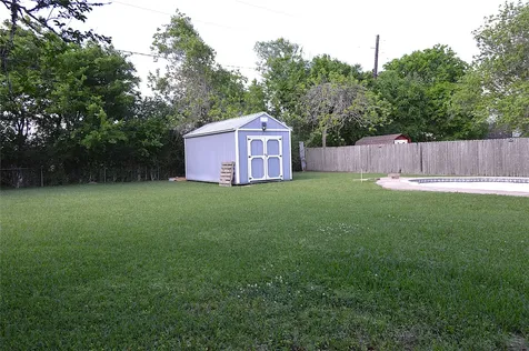 1333 Runneburg Road Crosby TX 77532