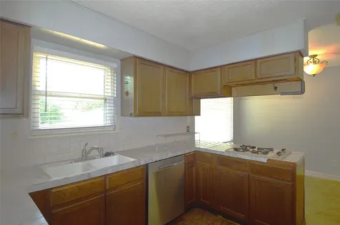 1333 Runneburg Road Crosby TX 77532