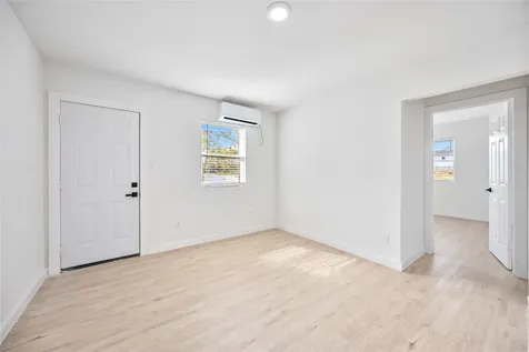 6811 Del Rio Street 2 Houston TX 77021