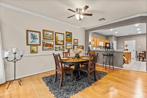 31 Endor Forest Place The Woodlands TX 77382