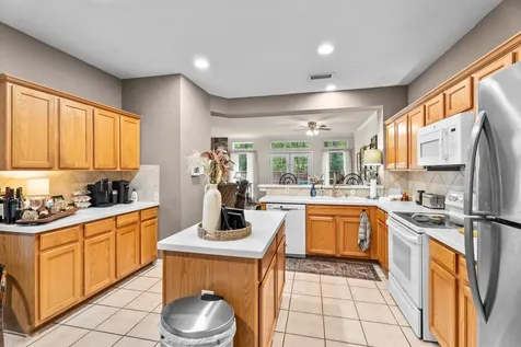 31 Endor Forest Place The Woodlands TX 77382