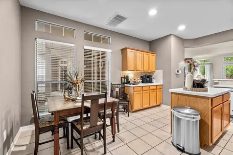 31 Endor Forest Place The Woodlands TX 77382