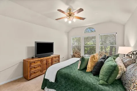 31 Endor Forest Place The Woodlands TX 77382