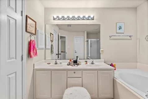 31 Endor Forest Place The Woodlands TX 77382
