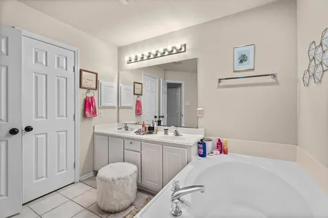 31 Endor Forest Place The Woodlands TX 77382