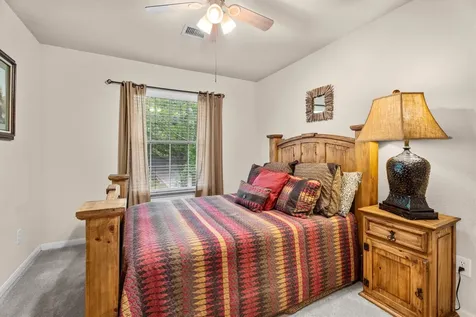 31 Endor Forest Place The Woodlands TX 77382