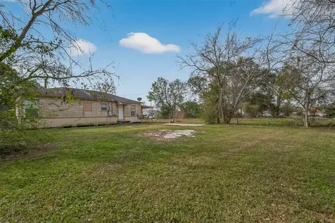 1221 Parkway Street Baytown TX 77520