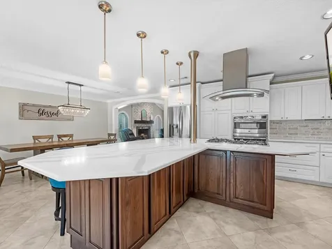 505 Pilgrim Lane Friendswood TX 77546