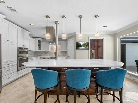 505 Pilgrim Lane Friendswood TX 77546