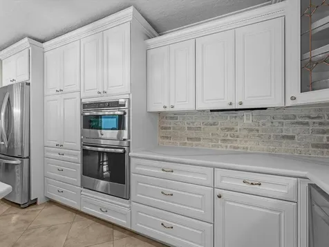 505 Pilgrim Lane Friendswood TX 77546