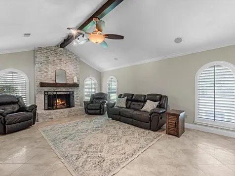 505 Pilgrim Lane Friendswood TX 77546