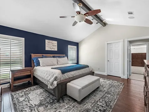 505 Pilgrim Lane Friendswood TX 77546