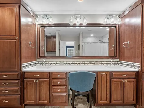 505 Pilgrim Lane Friendswood TX 77546