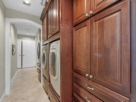 505 Pilgrim Lane Friendswood TX 77546
