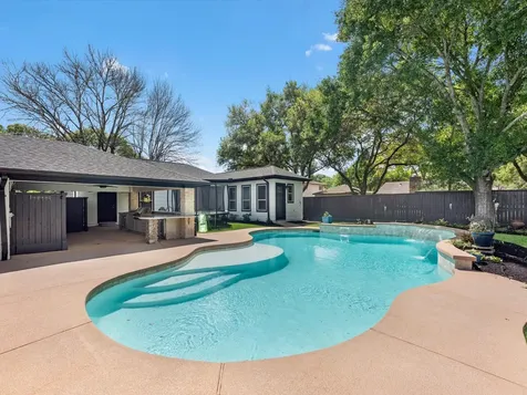 505 Pilgrim Lane Friendswood TX 77546