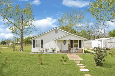17822 Garland Avenue Boling TX 77420