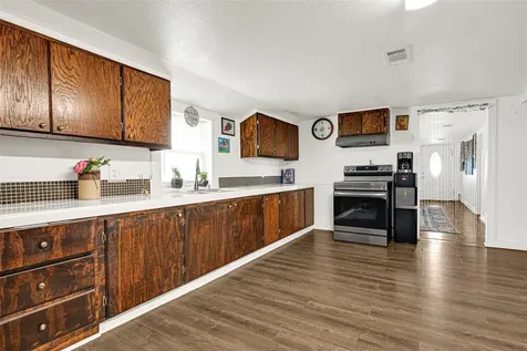 17822 Garland Avenue Boling TX 77420
