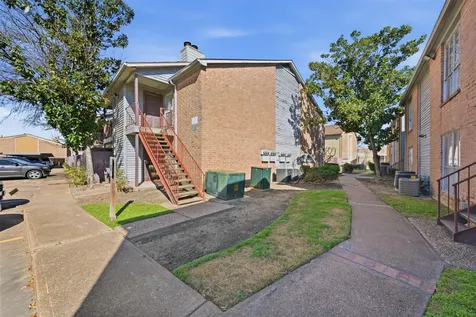 9350 Country Creek Drive 41 Houston TX 77036