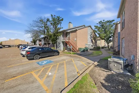 9350 Country Creek Drive 41 Houston TX 77036