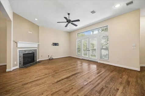 5811 Maxie Street Houston TX 77007