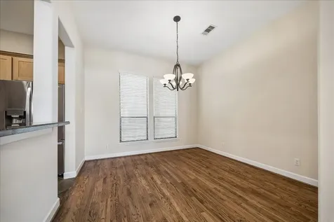 5811 Maxie Street Houston TX 77007