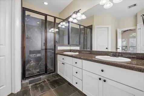 5811 Maxie Street Houston TX 77007