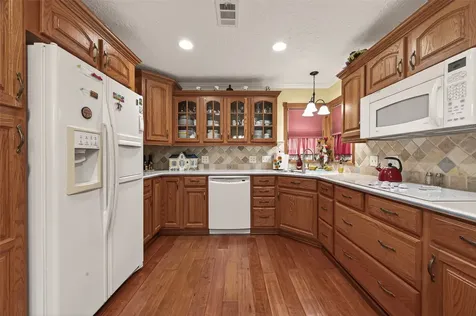 2 Magnolia Lane Huffman TX 77336