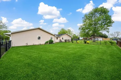 1539 Sterling Drive Baytown TX 77523