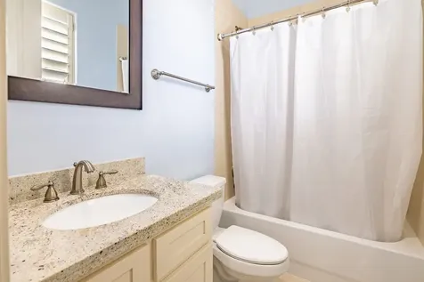10929 Upland Park Houston TX 77043