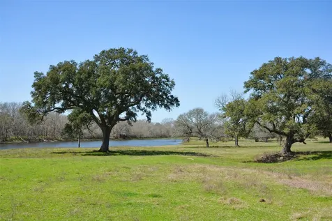 706 Grand Oaks Lane Brenham TX 77833
