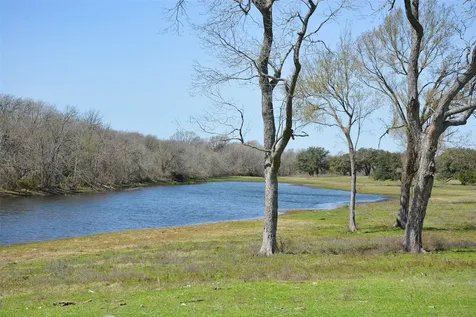 706 Grand Oaks Lane Brenham TX 77833
