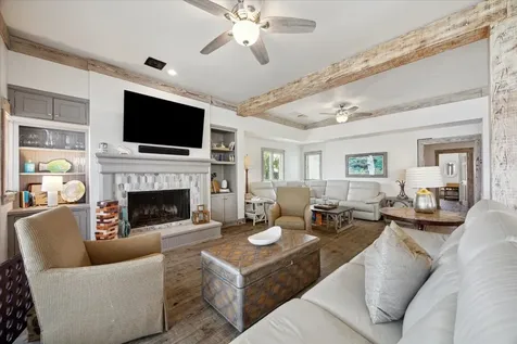 139 Isles End Road Tiki Island TX 77554