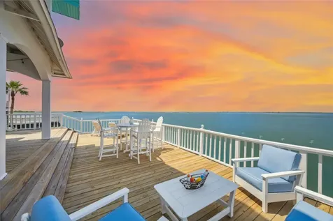 139 Isles End Road Tiki Island TX 77554