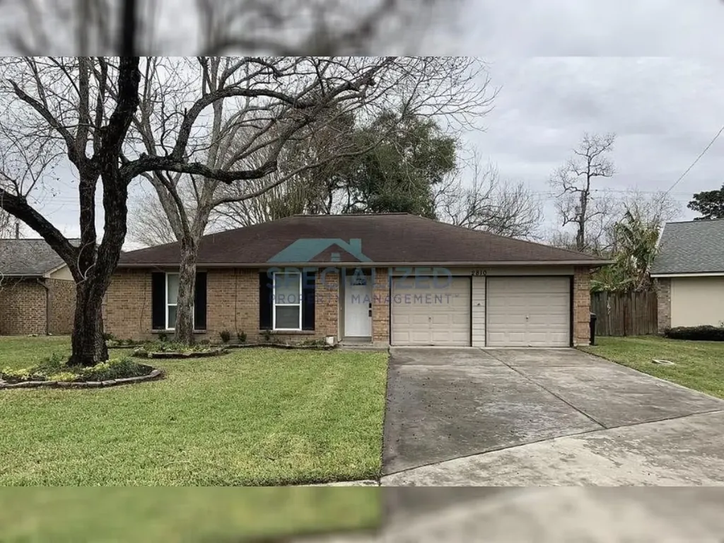 2810 Pinewood Drive League City TX 77573