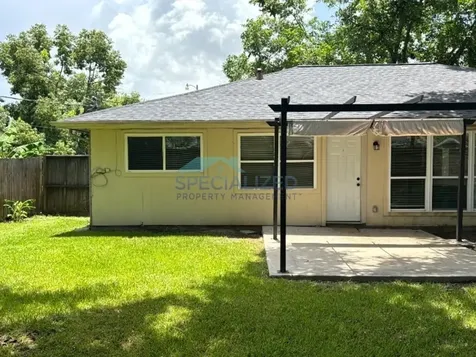 2810 Pinewood Drive League City TX 77573