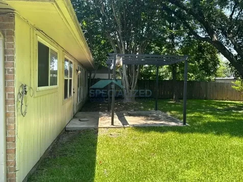 2810 Pinewood Drive League City TX 77573