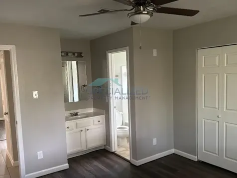 2810 Pinewood Drive League City TX 77573