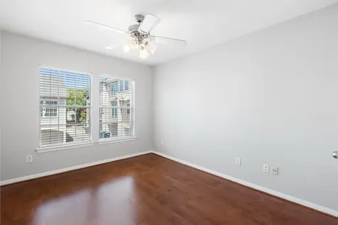 1708 Dennis Street Houston TX 77004
