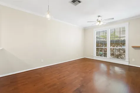 1708 Dennis Street Houston TX 77004