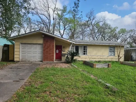 422 Surratt Drive Houston TX 77091
