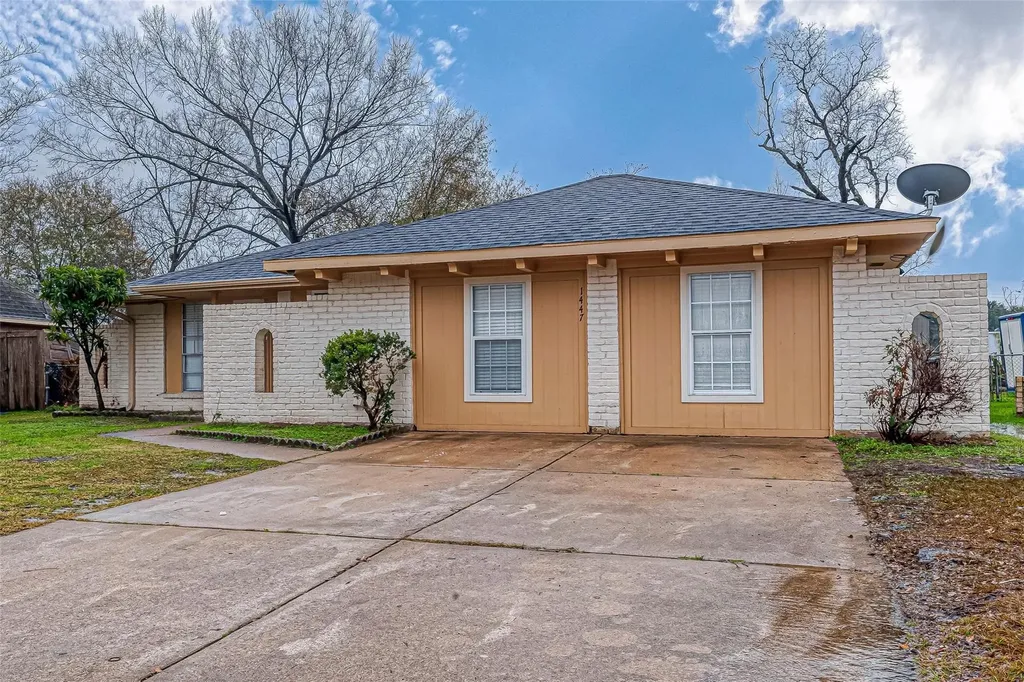 1447 Willow Rock Road Houston TX 77088