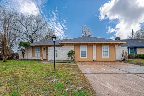 1447 Willow Rock Road Houston TX 77088