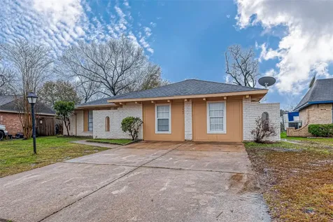1447 Willow Rock Road Houston TX 77088