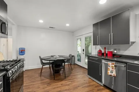 5808 Community Drive Houston TX 77005
