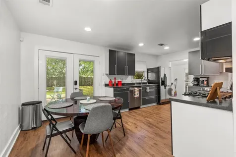 5808 Community Drive Houston TX 77005