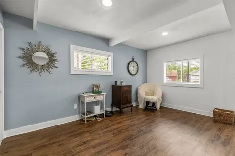 5808 Community Drive Houston TX 77005