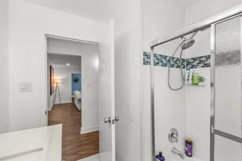 5808 Community Drive Houston TX 77005