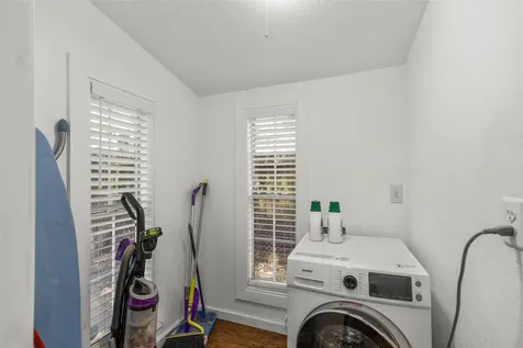5808 Community Drive Houston TX 77005