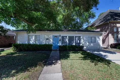 5808 Community Drive Houston TX 77005