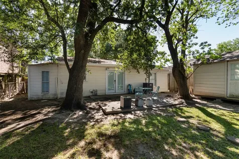5808 Community Drive Houston TX 77005